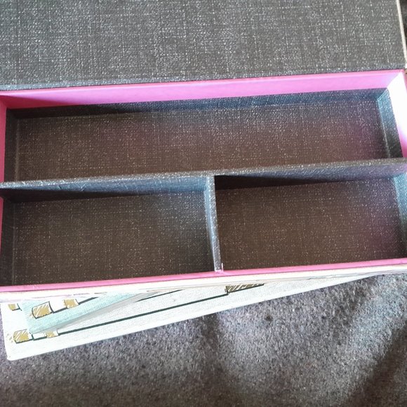 Molly & Rex rectangular flap box set - Picture 4 of 6